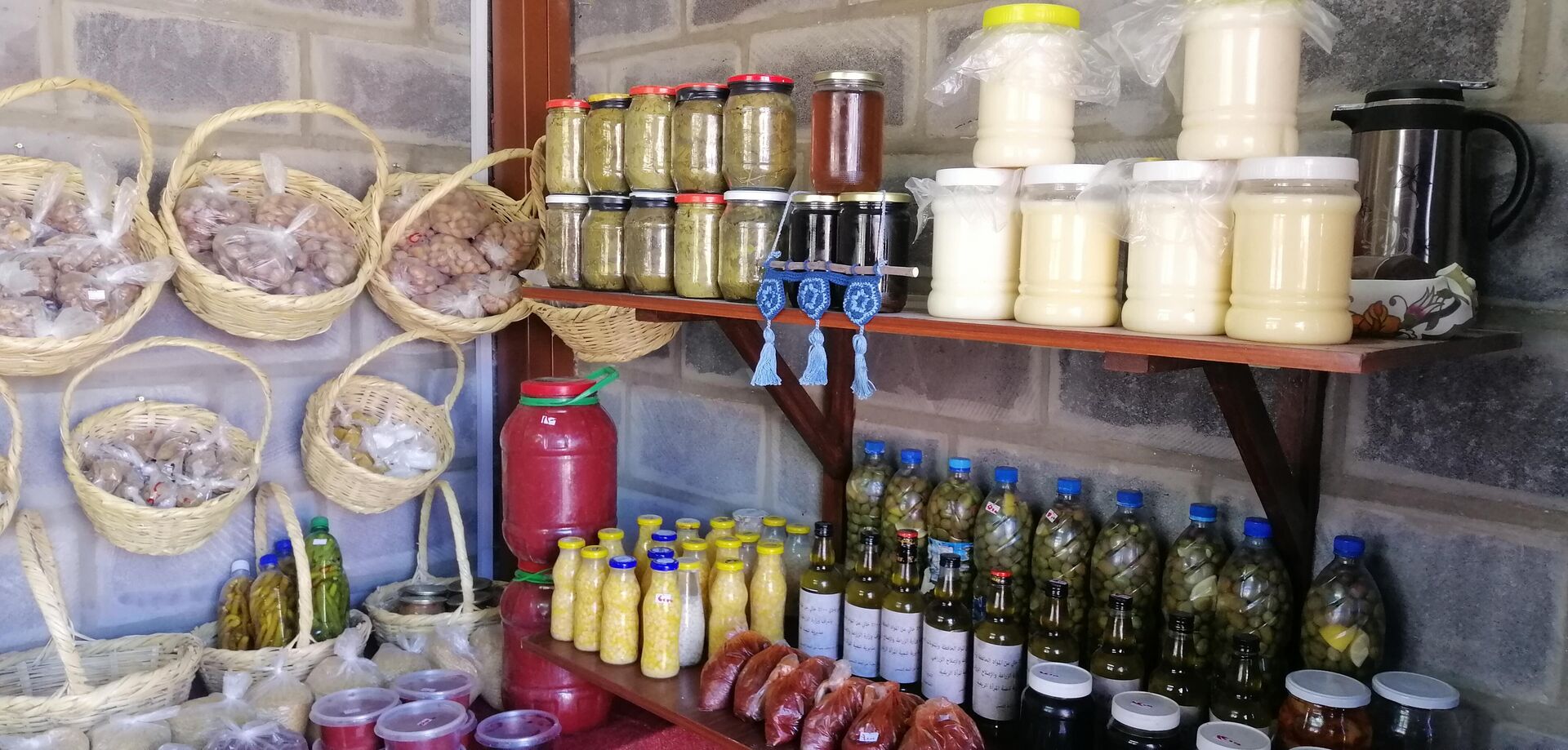 نساء في ريف حمص يتحولن إلى سيدات أعمال عبر منتجاتهن الريفية - سبوتنيك عربي, 1920, 10.10.2022