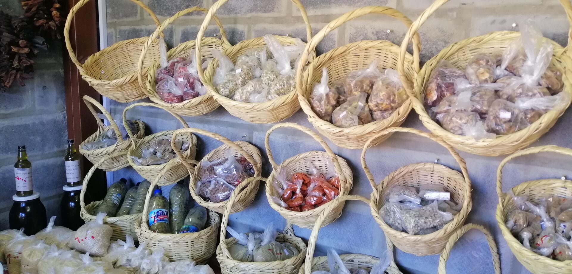 نساء في ريف حمص يتحولن إلى سيدات أعمال عبر منتجاتهن الريفية - سبوتنيك عربي, 1920, 10.10.2022