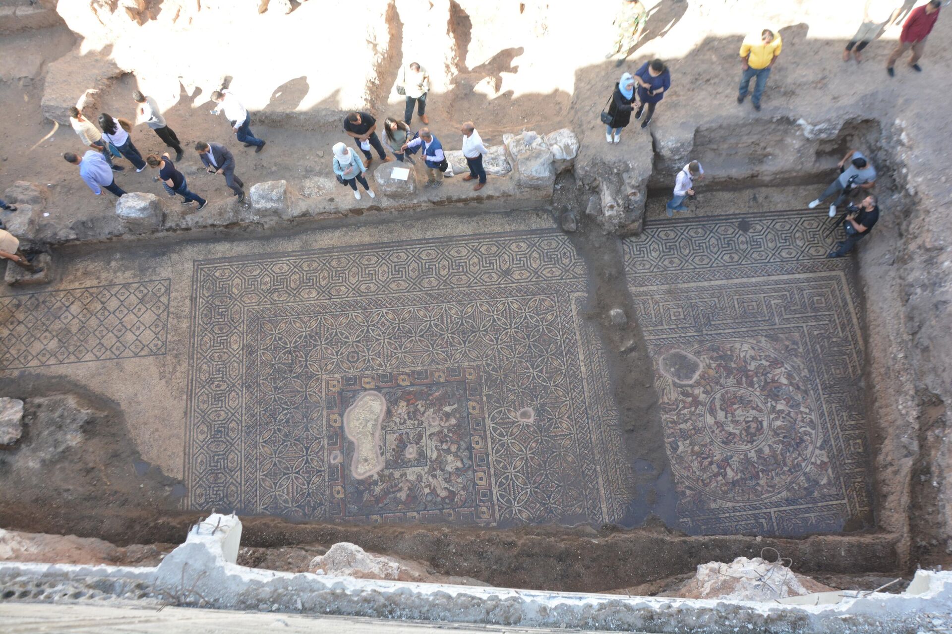 اكتشاف لوحة فسيفسائية، تعتبر الأندر عالمياً، في مدينة (الرستن الفوقاني) في محافظة حمص وسط سوريا - سبوتنيك عربي, 1920, 22.06.2023