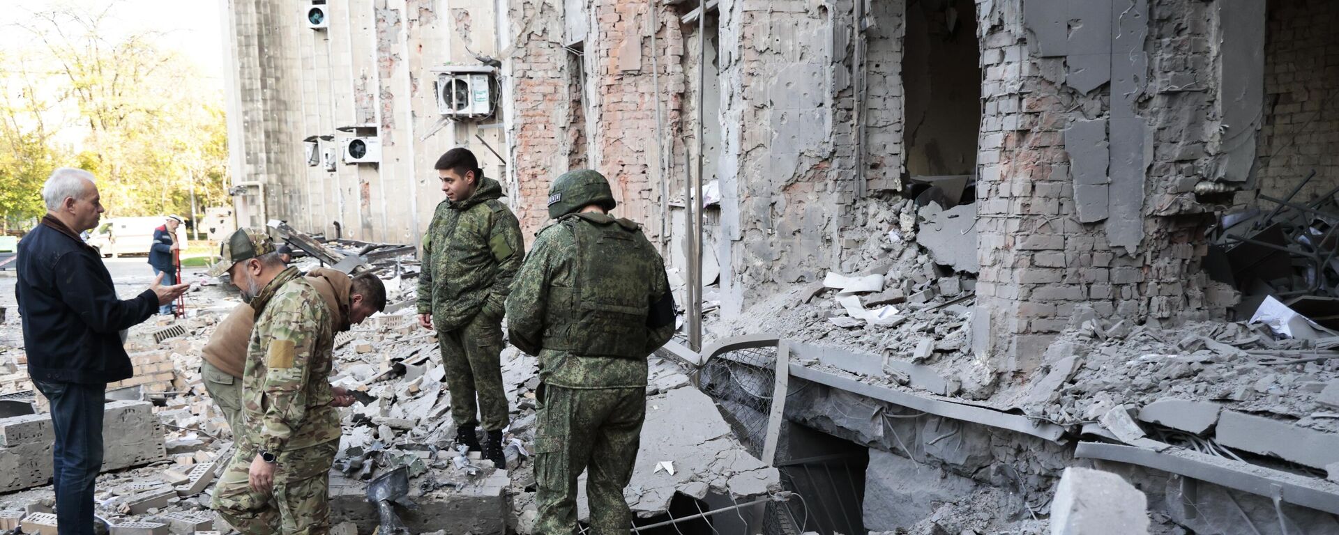 أثار قصف القوات المسلحة الأوكرانية في دونيتسك - سبوتنيك عربي, 1920, 12.11.2022