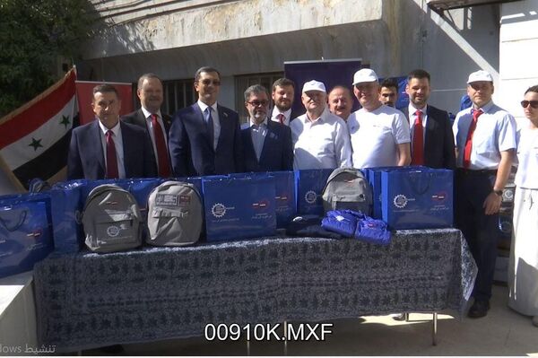 الوفد الروسي يوزع هدايا على الأطفال المصابين بـمتلازمة داون في سوريا، 17 أكتوبر/ تشرين الأول 2022 الوفد الروسي يوزع هدايا على الأطفال المصابين بـمتلازمة داون في سوريا، 17 أكتوبر/ تشرين الأول 2022 - سبوتنيك عربي