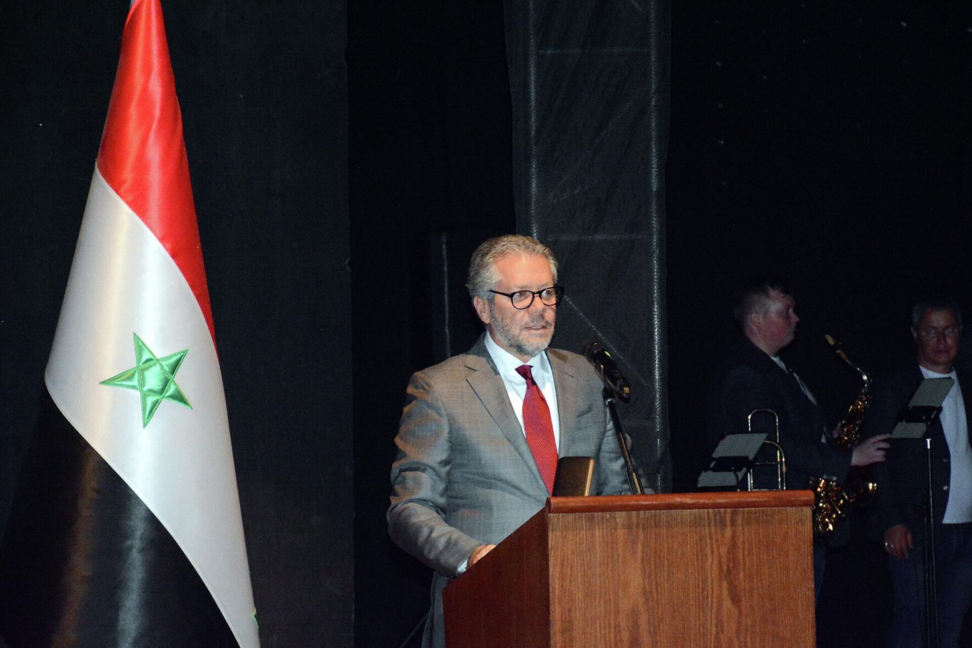 في اللاذقية.. أوركسترا نيجني نوفغورود تصدح بروائع الفن وتمجد الانتصار على النازية - سبوتنيك عربي, 1920, 19.10.2022