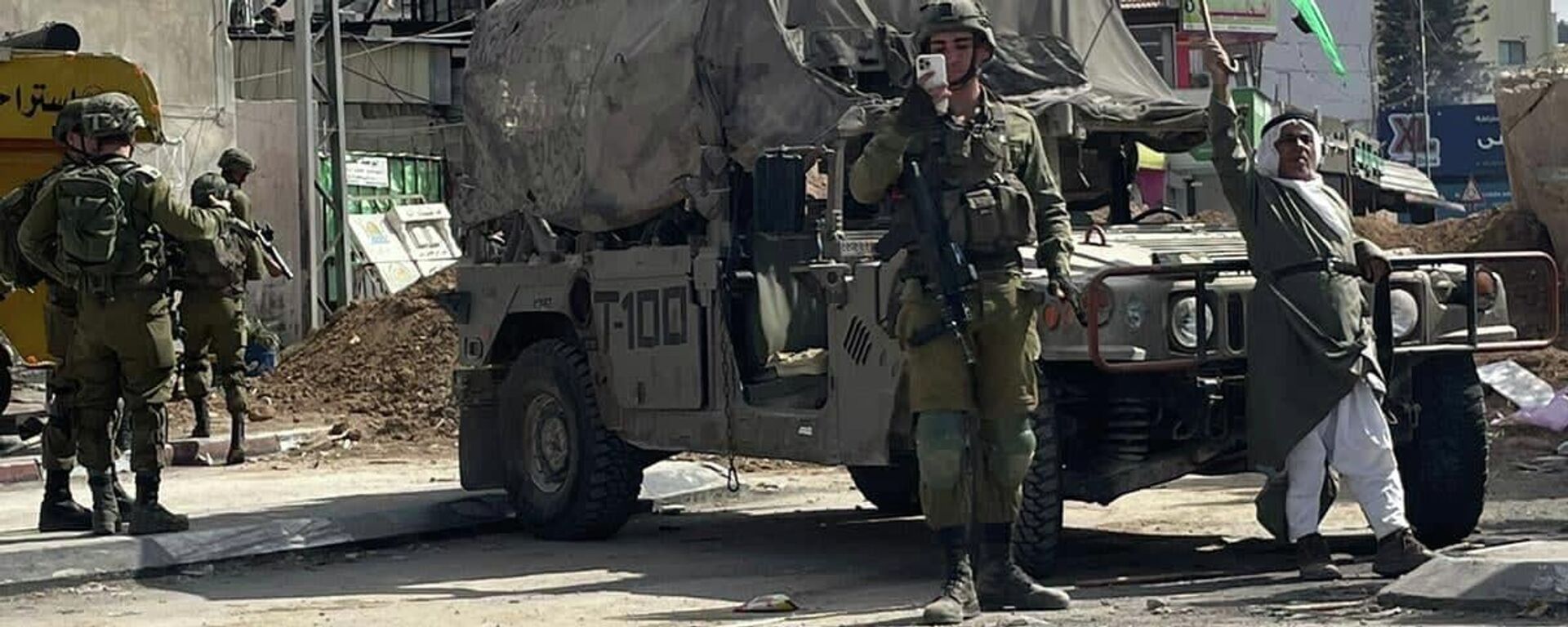 الجيش الإسرائيلي يقمع مسيرة لكسر الحصار على مدينة نابلس شمال الضفة الغربية - سبوتنيك عربي, 1920, 24.10.2022