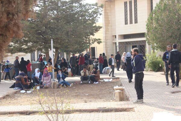 عمليات العودة الطوعية للنازحين السوريين في لبنان إلى بلدهم  - سبوتنيك عربي