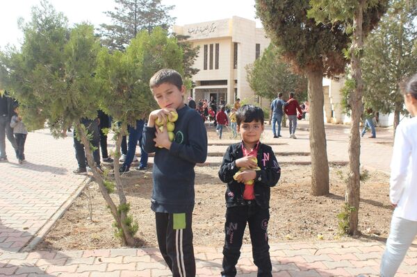 عمليات العودة الطوعية للنازحين السوريين في لبنان إلى بلدهم  - سبوتنيك عربي