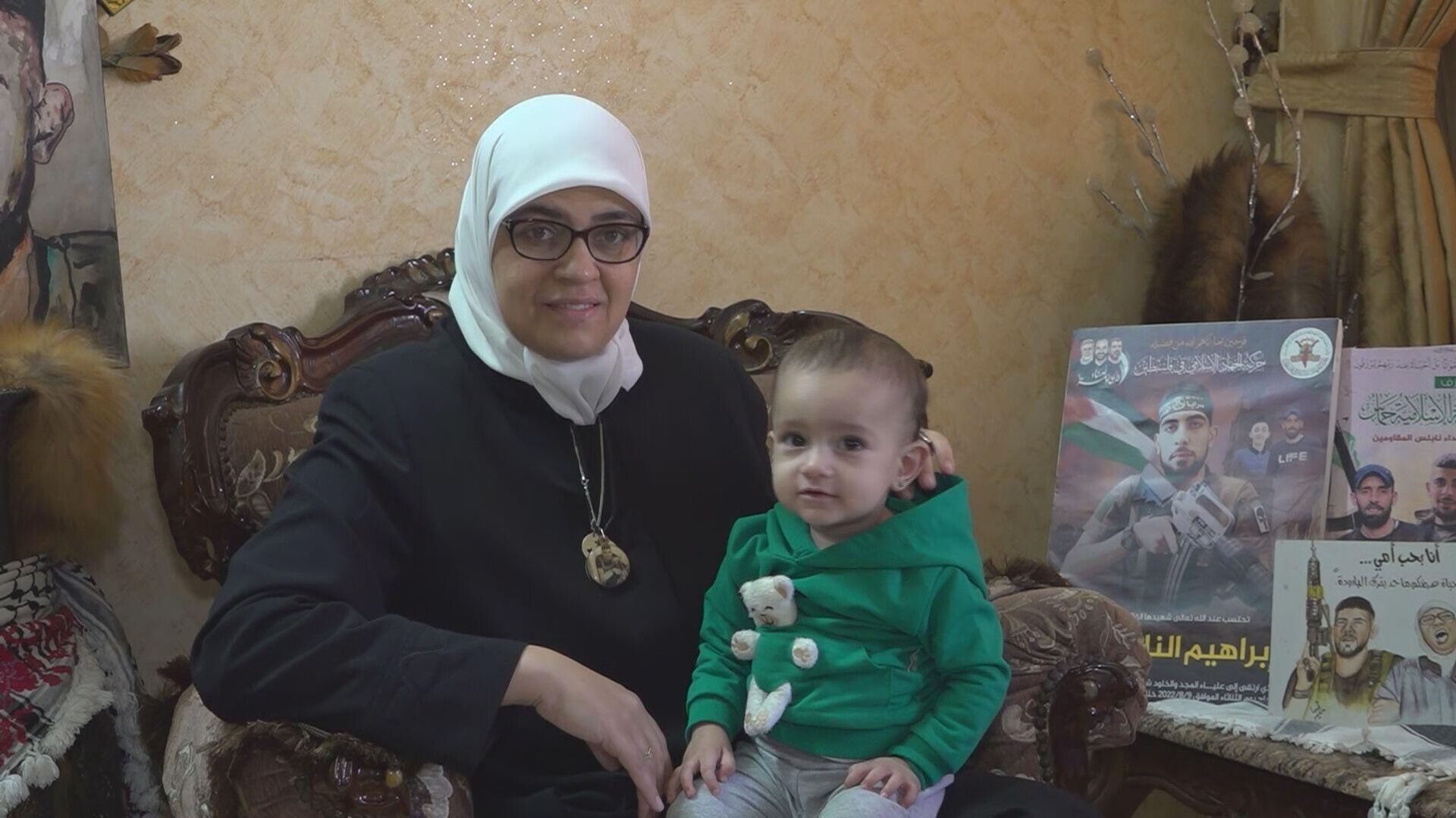 عائلات القتلى والأسرى الفلسطينيين يرون الظروف الانسانية الصعبة التي مروا بها - سبوتنيك عربي, 1920, 31.10.2022