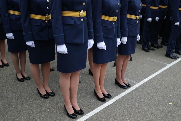 المشاركات في حفل تخرج الضباط اليافعين في معهد كراسنودار العالي للطيران العسكري باسم بطل الاتحاد السوفيتي أ. ك. سيروف - سبوتنيك عربي