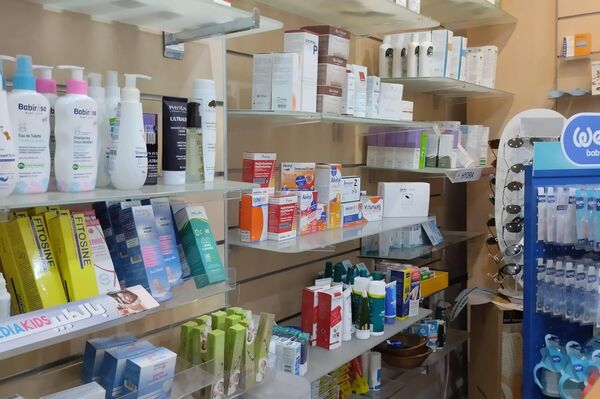 نقص الأدوية يخيم على الصيدليات في تونس التي خلت من علاجات القلب والسرطان - سبوتنيك عربي