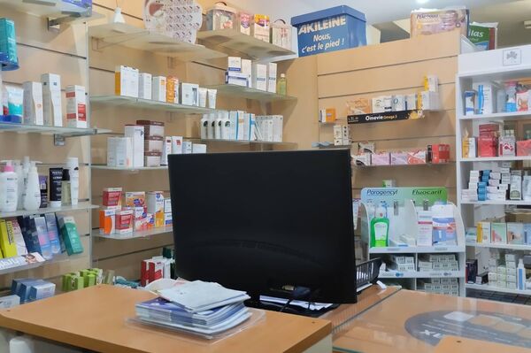 نقص الأدوية يخيم على الصيدليات في تونس التي خلت من علاجات القلب والسرطان - سبوتنيك عربي