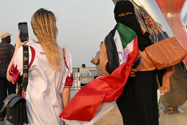 مشجعو كأس العالم 2022 في الدوحة، قطر مشجعو كأس العالم 2022 في الدوحة، قطر - سبوتنيك عربي