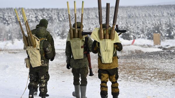 تدريبات المجندين في ساحة تدريب تشيباركول في منطقة تشيليابنسك، روسيا - سبوتنيك عربي