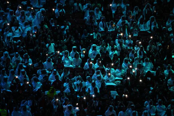 المشجعون يتابعون حفل افتتاح كأس العالم قطر 2022 للمجموعة الأولى لكرة القدم بين قطر والإكوادور على استاد البيت في الخور شمال الدوحة في 20 نوفمبر 2022. المشجعون يتابعون حفل افتتاح كأس العالم قطر 2022 للمجموعة الأولى لكرة القدم بين قطر والإكوادور على استاد البيت في الخور شمال الدوحة في 20 نوفمبر 2022. - سبوتنيك عربي