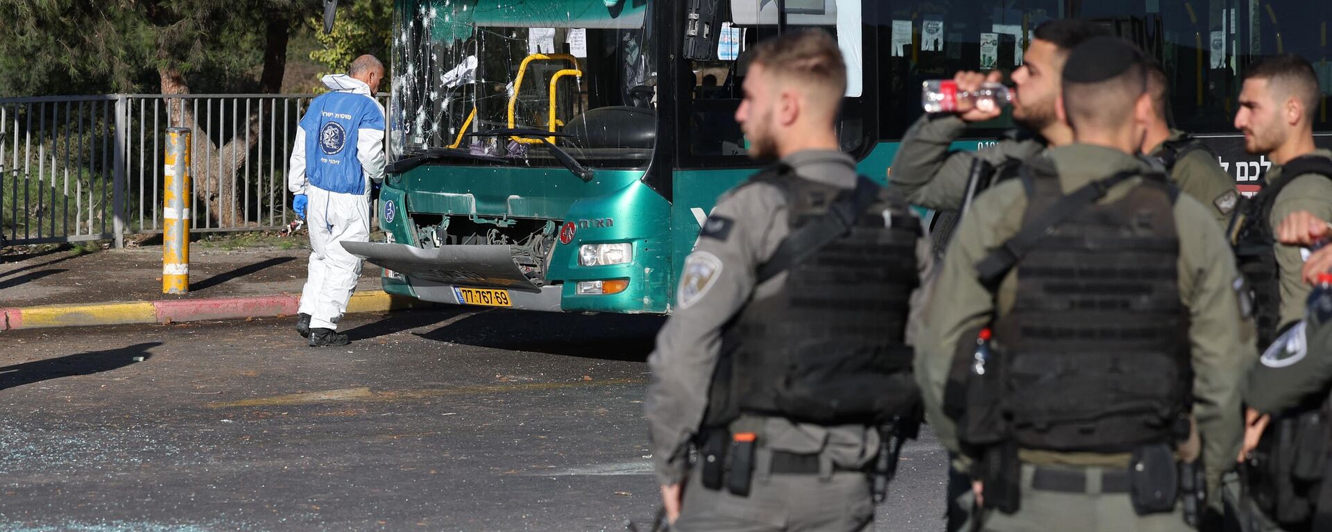 آثار انفجار وقع في محطة حافلات عامة عند مدخل مدينة القدس - إسرائيل  - سبوتنيك عربي, 1920, 10.02.2023