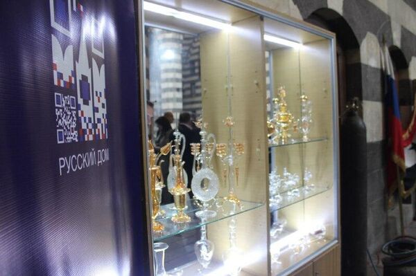 روائع الزجاج الروسي في خان أسعد باشا بدمشق - سبوتنيك عربي