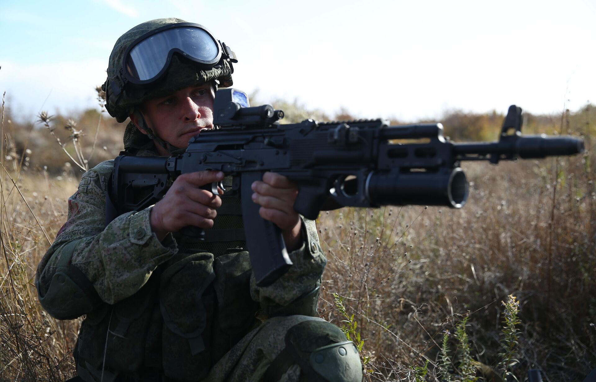 جندي في الجيش الروسي خلال تدريبات عسكرية - سبوتنيك عربي, 1920, 24.11.2022