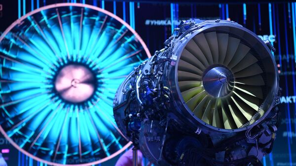 محرك في كيه-1600، المصنع من شركة جسك يونايتد إنجين كوربوريشن الروسية في معرض صالون الطيران والفضاء الدولي ماكس-2021. - سبوتنيك عربي