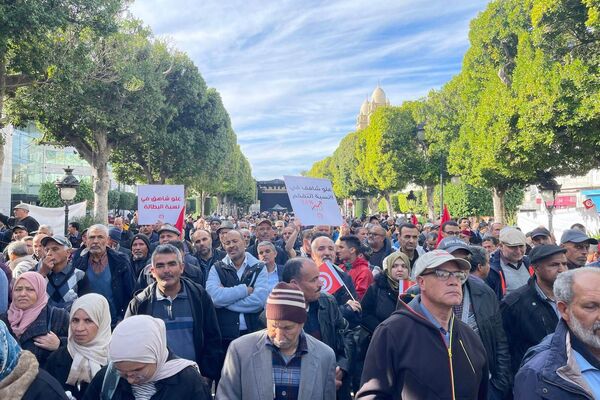 مسيرة احتجاجية في تونس تطالب برحيل قيس سعيد - سبوتنيك عربي