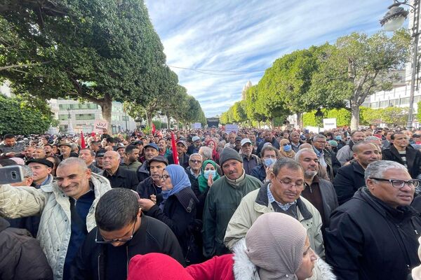 مسيرة احتجاجية في تونس تطالب برحيل قيس سعيد - سبوتنيك عربي