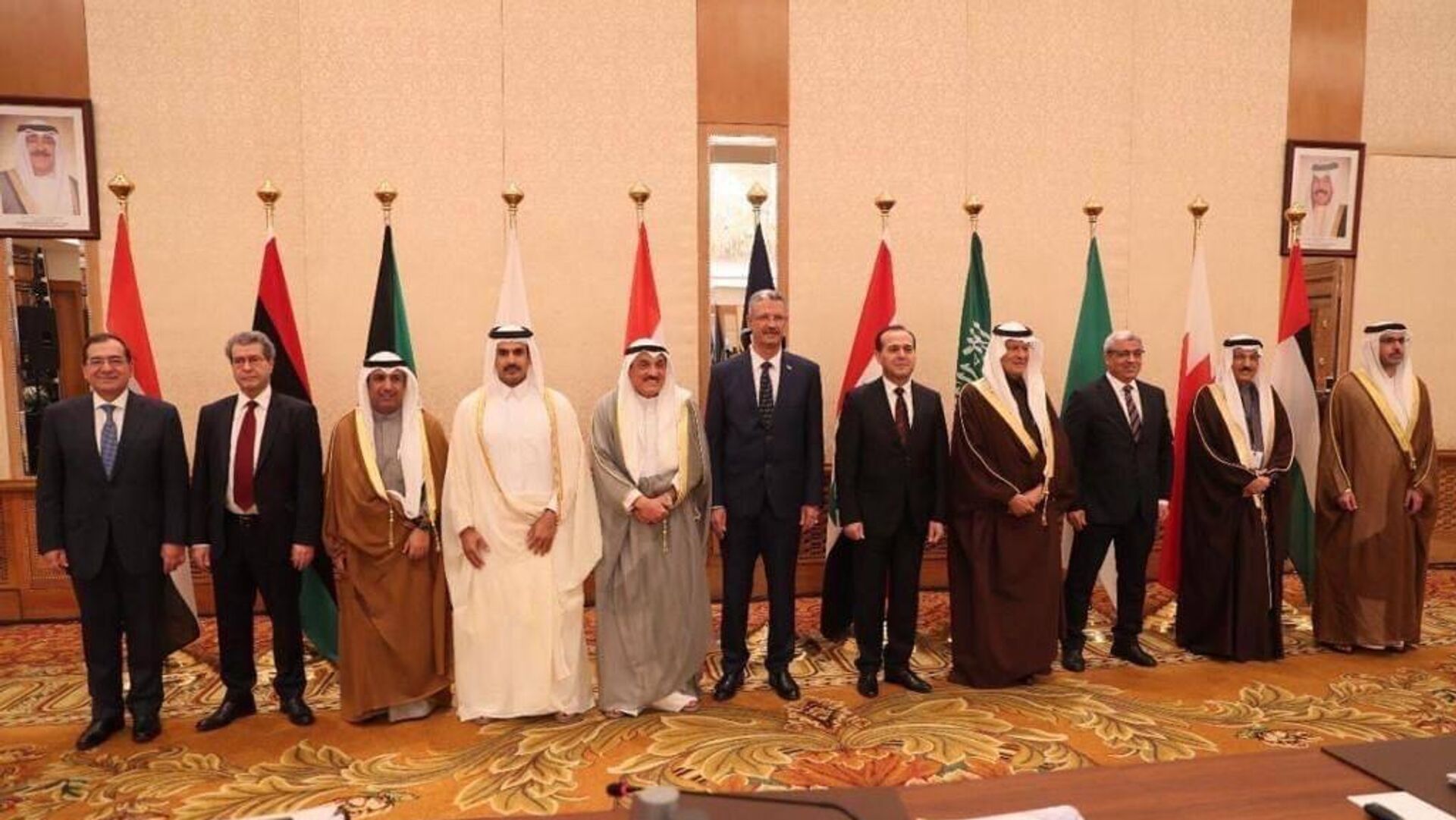 اجتماع منظمة الدول العربية المصدرة للنفط أوابك لبحث أسواق الطاقة  - سبوتنيك عربي, 1920, 12.12.2022