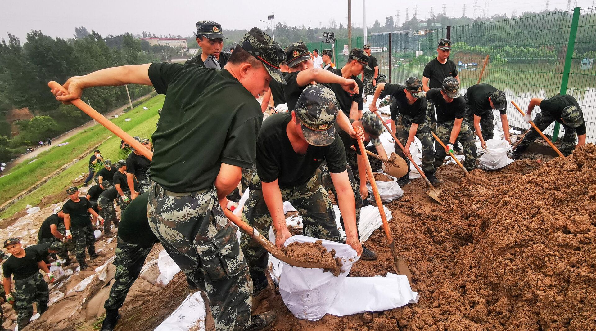 قوات شبه عسكرية - الصين - سبوتنيك عربي, 1920, 19.12.2022