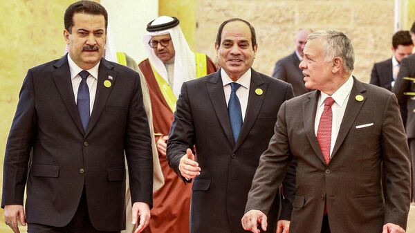 رئيس مجلس الوزراء العراقي محمد شياع السوداني، والعاهل الأردني الملك عبد الله الثاني، والرئيس المصري عبد الفتاح السيسي - سبوتنيك عربي