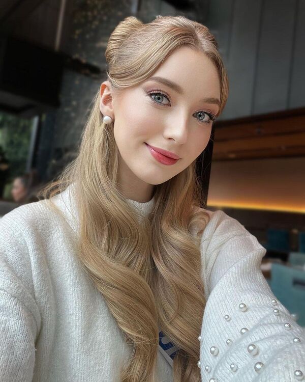 الألمانية جاسمين سيلبرغ، الحائزة على لقب ملكة جمال الأمم لعام 2022. - سبوتنيك عربي