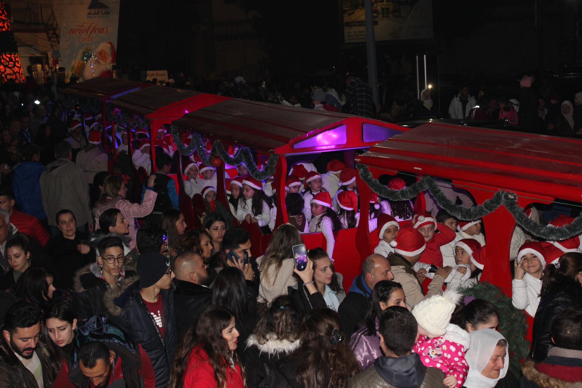 صندوق بريد بابا نويل يغص بأمنيات السوريين - سبوتنيك عربي, 1920, 24.12.2022