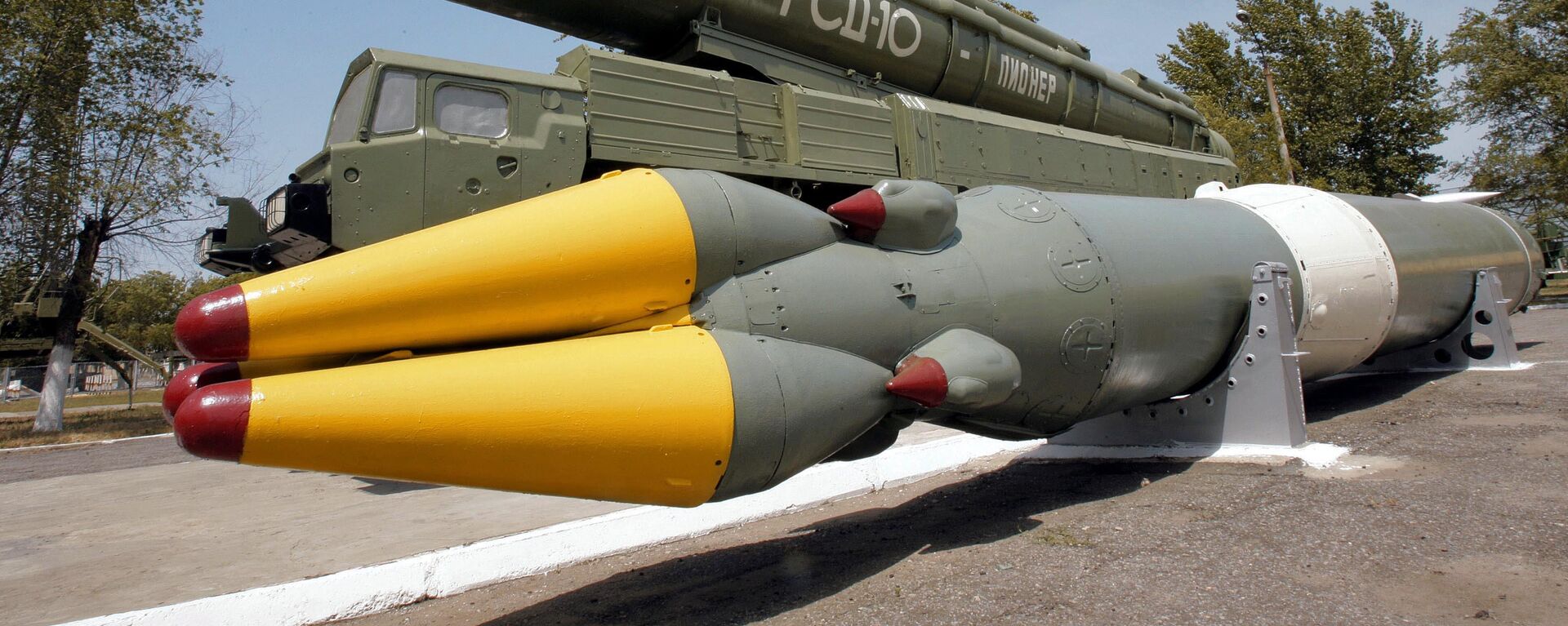 صاروخ روسي يحمل رؤوسا نووية - سبوتنيك عربي, 1920, 28.10.2025