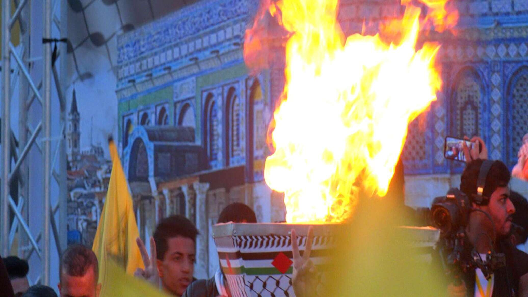 حركة فتح: "حماس" جزء أصيل من الشعب الفلسطيني والقرار الصائب خروجها من المشهد الحكومي