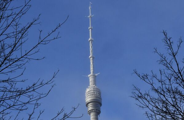 برج تلفزيون أوستانكينو في يوم قارس البرودة في موسكو، روسيا 9 يناير 2023 - سبوتنيك عربي