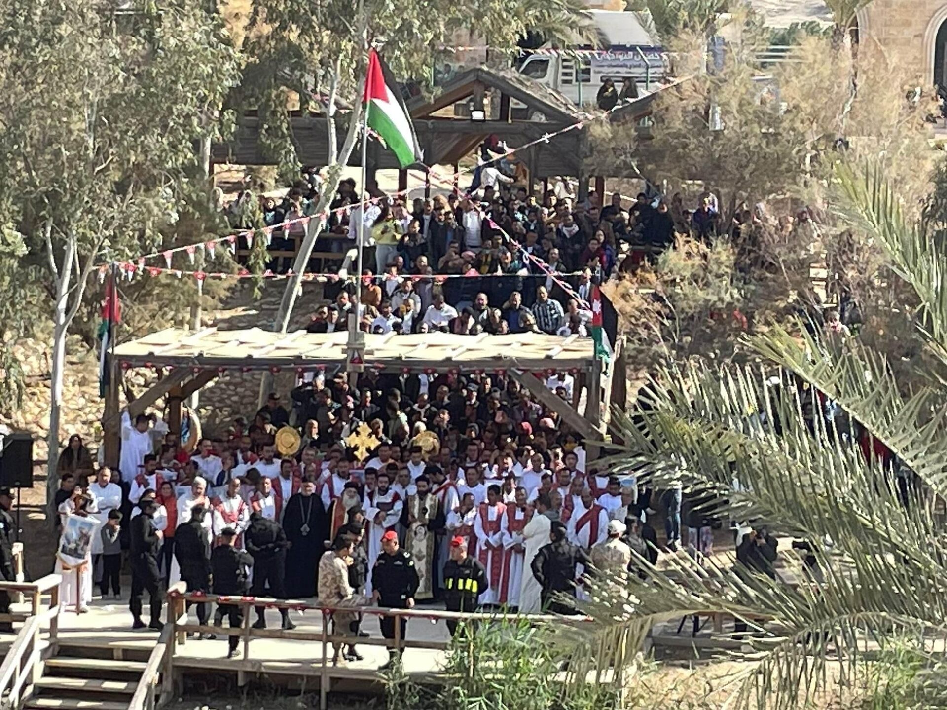 احتفال الكنائس التي تسير حسب التقويم الشرقي بعيد الغطاس - سبوتنيك عربي, 1920, 23.01.2023