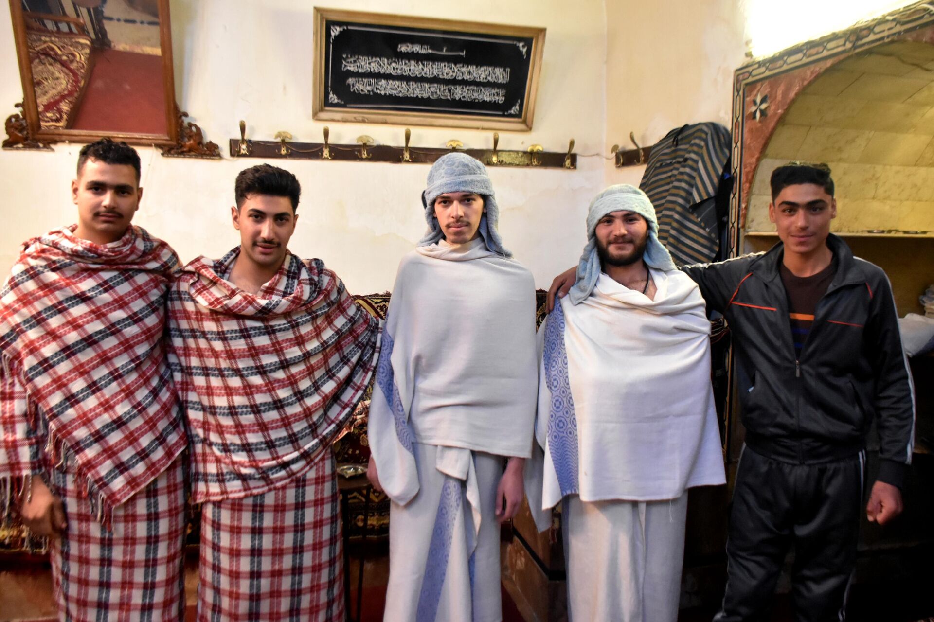 أزمة الوقود تدفع بالسوريين إلى حمامات السوق - سبوتنيك عربي, 1920, 23.01.2023