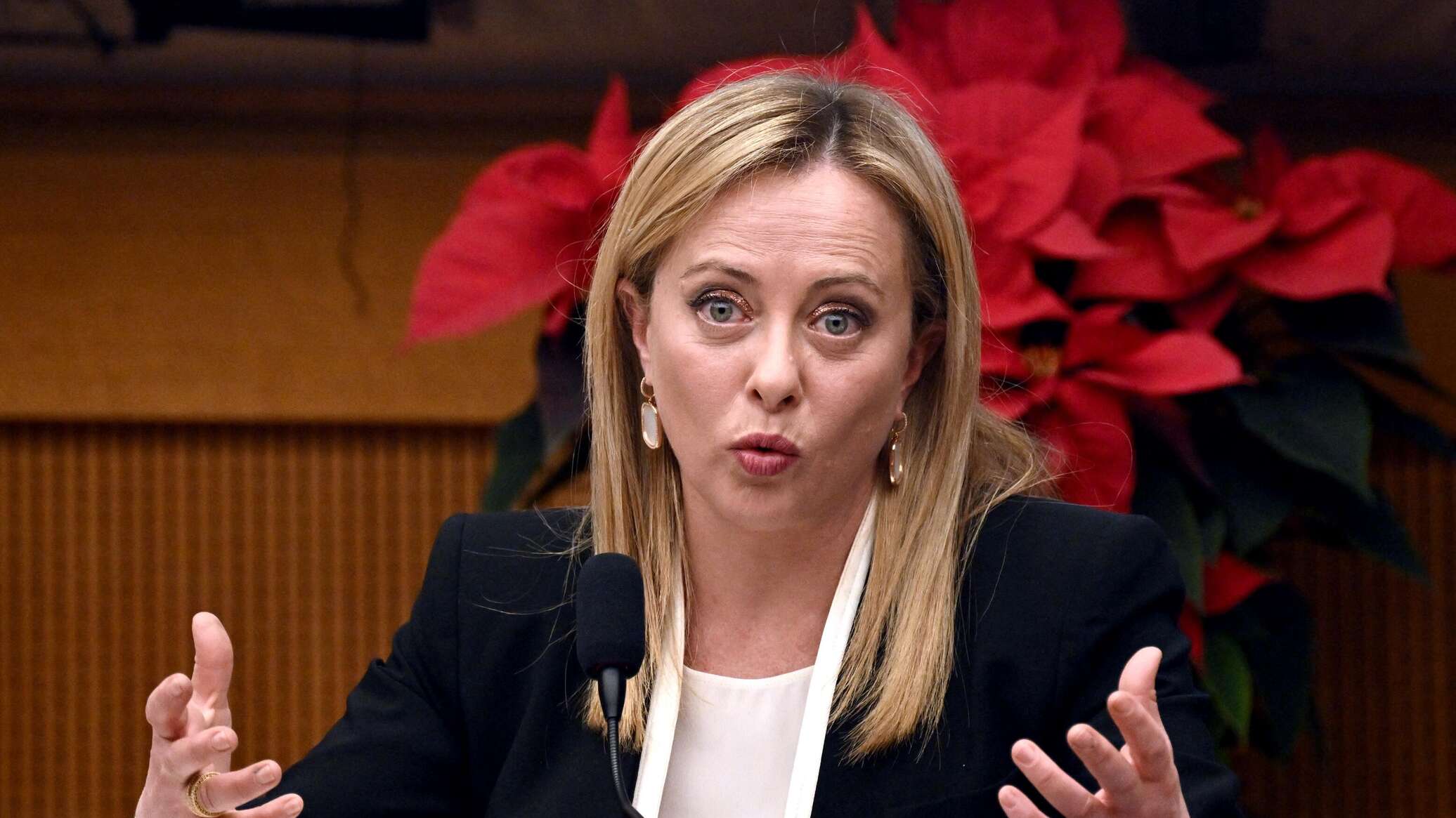 توتر بين واشنطن وروما… انتقادات إيطالية لتهديدات وقف الدعم