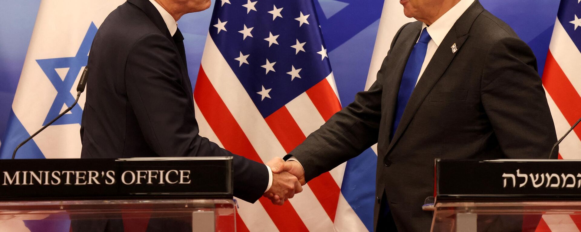 رئيس الوزراء الإسرائيلي، بنيامين نتنياهو، خلال مؤتمر صحفي مع وزير الخارجية الأمريكي، أنتوني بلينكن، الاثنين 3 يناير/ كانون الثاني 2023. - سبوتنيك عربي, 1920, 02.02.2023