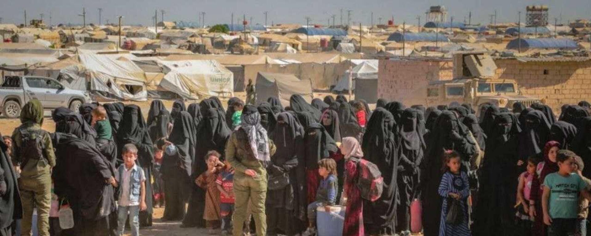 الجيش الأمريكي ومسلحو قسد يعتقلون المئات من مدنيي شرقي سوريا بذريعة داعش - سبوتنيك عربي, 1920, 02.02.2023