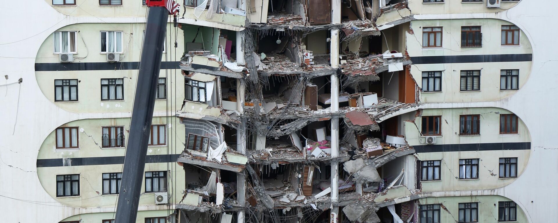 بناية دمرها زلزال في مدينة ديار بكر التركية.  - سبوتنيك عربي, 1920, 07.02.2023