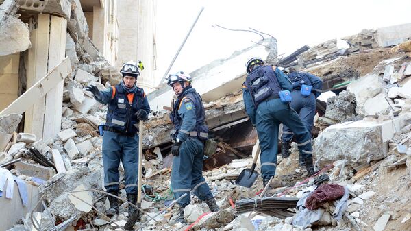 فريق الإنقاذ الروسي في مدينة جبلة، محافظة اللاذقية، سوريا - سبوتنيك عربي