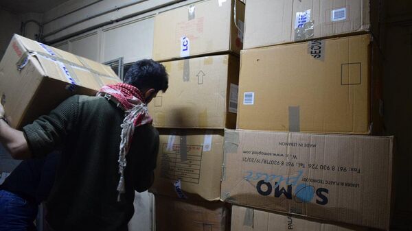 مبادرات فردية في لبنان لإرسال مساعدات إنسانية إلى سوريا - سبوتنيك عربي