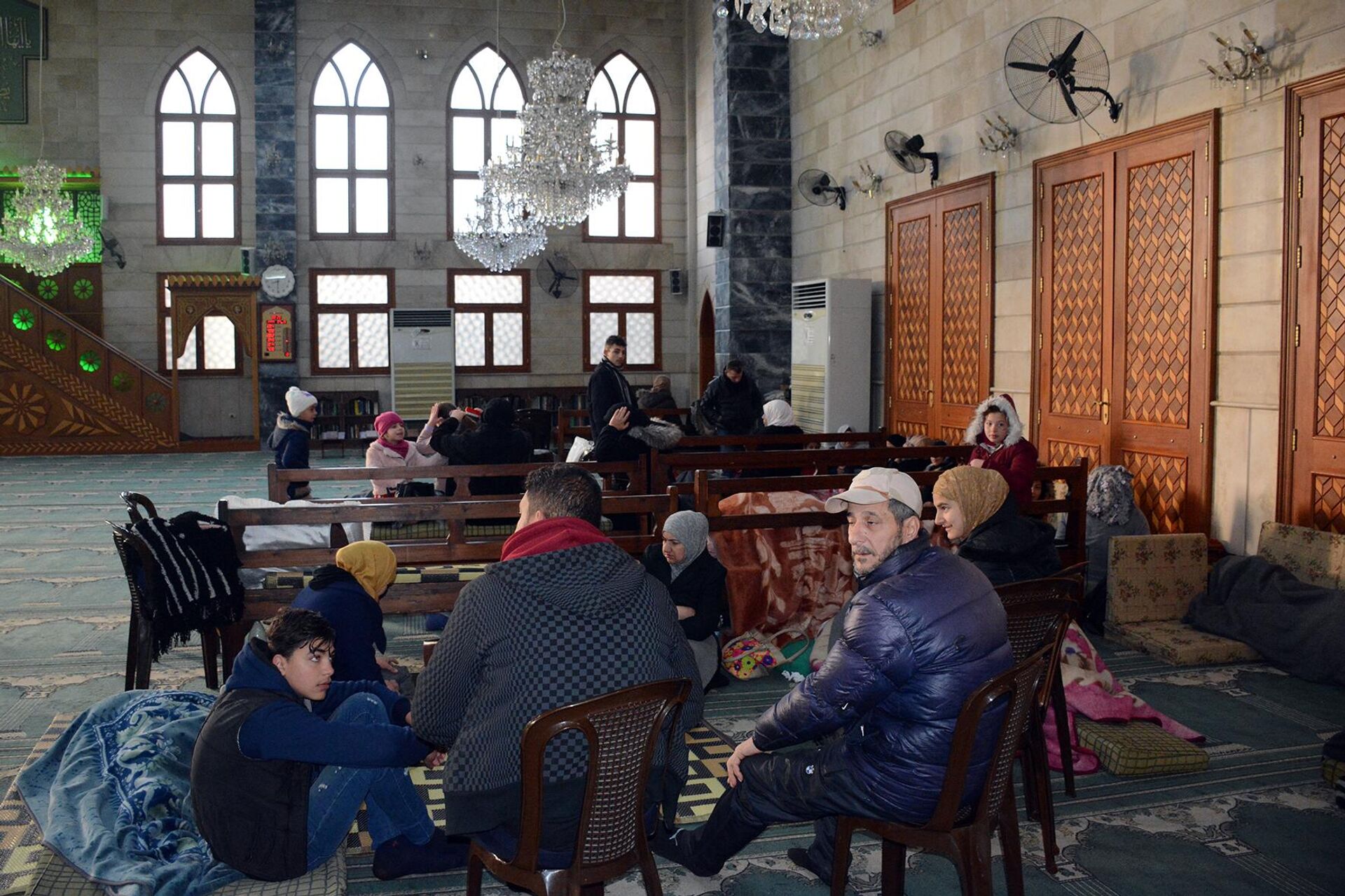 ناجون يروون لـسبوتنيك اللحظات الألوى لوقوع الزلزال في اللاذقية السورية ناجون يروون لـسبوتنيك اللحظات الألوى لوقوع الزلزال في اللاذقية السورية - سبوتنيك عربي, 1920, 11.02.2023