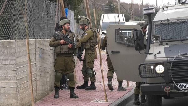 الجيش الإسرائيلي ينسف منزل فلسطيني في الخليل ويشرع في حملة اعتقالات - سبوتنيك عربي