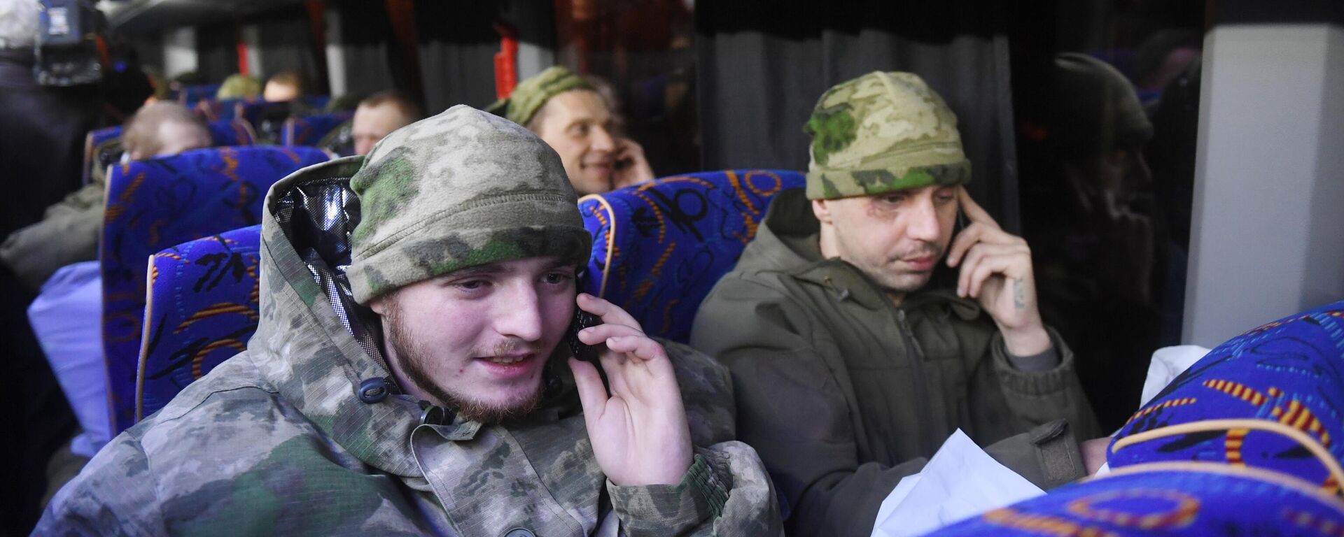  إعادة 101 من الأسرى الروس من مناطق سيطرة كييف بعد سلسلة من المفاوضات، مطار تشاكلوفسكي العسكري في ضواخي موسكو، روسيا - سبوتنيك عربي, 1920, 02.04.2026