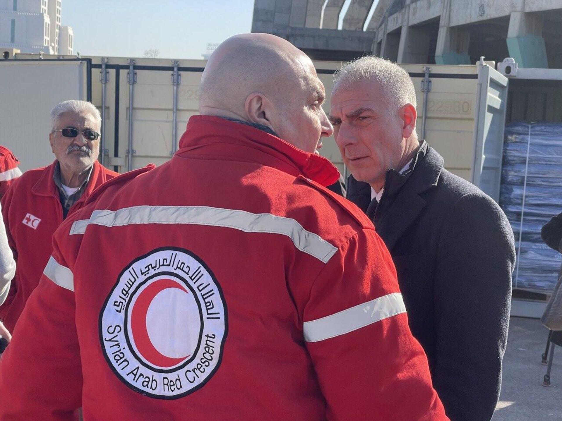 رئيس الهلال الأحمر السوري: ننتظر قبول المجموعات المسلحة بالسماح للمساعدات بالدخول إلى إدلب - سبوتنيك عربي, 1920, 18.02.2023