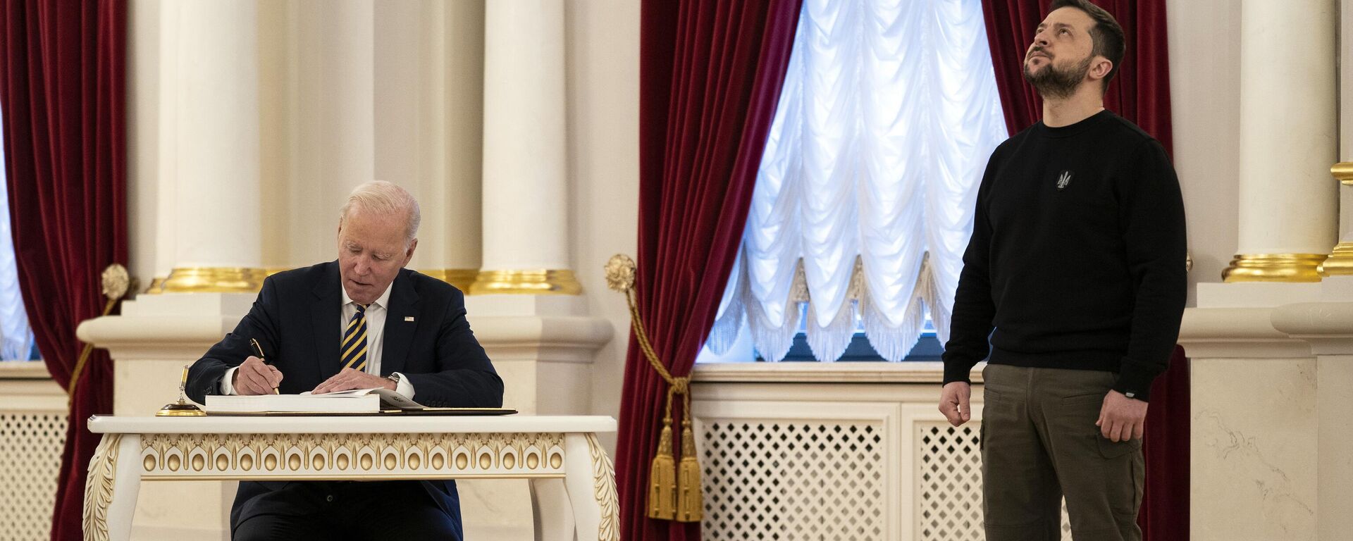زيارة الرئيس الأمريكي جو بايدن إلى كييف للقاء الرئيس الأوكراني فلاديمير زيلينسكي، 20 فبراير 2023 - سبوتنيك عربي, 1920, 08.07.2023