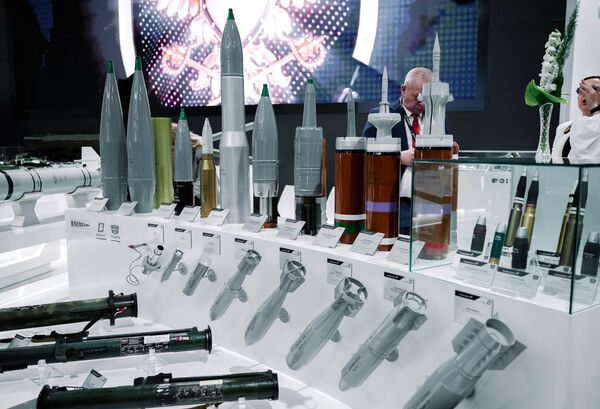 الذخيرة في المعرض الدولي للأسلحة آيدكس 2023 في أبو ظبي، الإمارات العربية المتحدة، 20 فبراير 2023 - سبوتنيك عربي