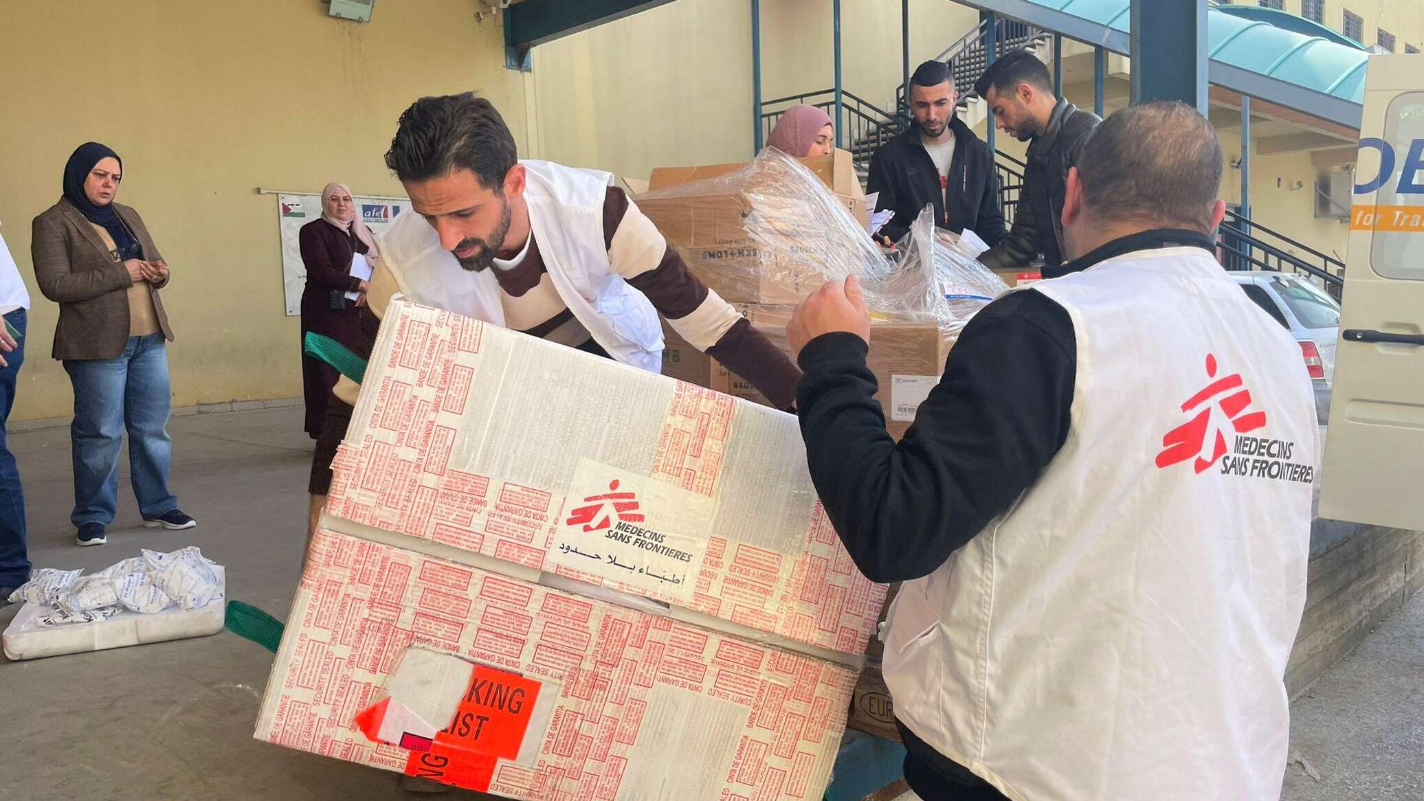 إسرائيل تهدد بتعليق عمل منظمات إغاثة دولية في غزة اعتبارا من يناير