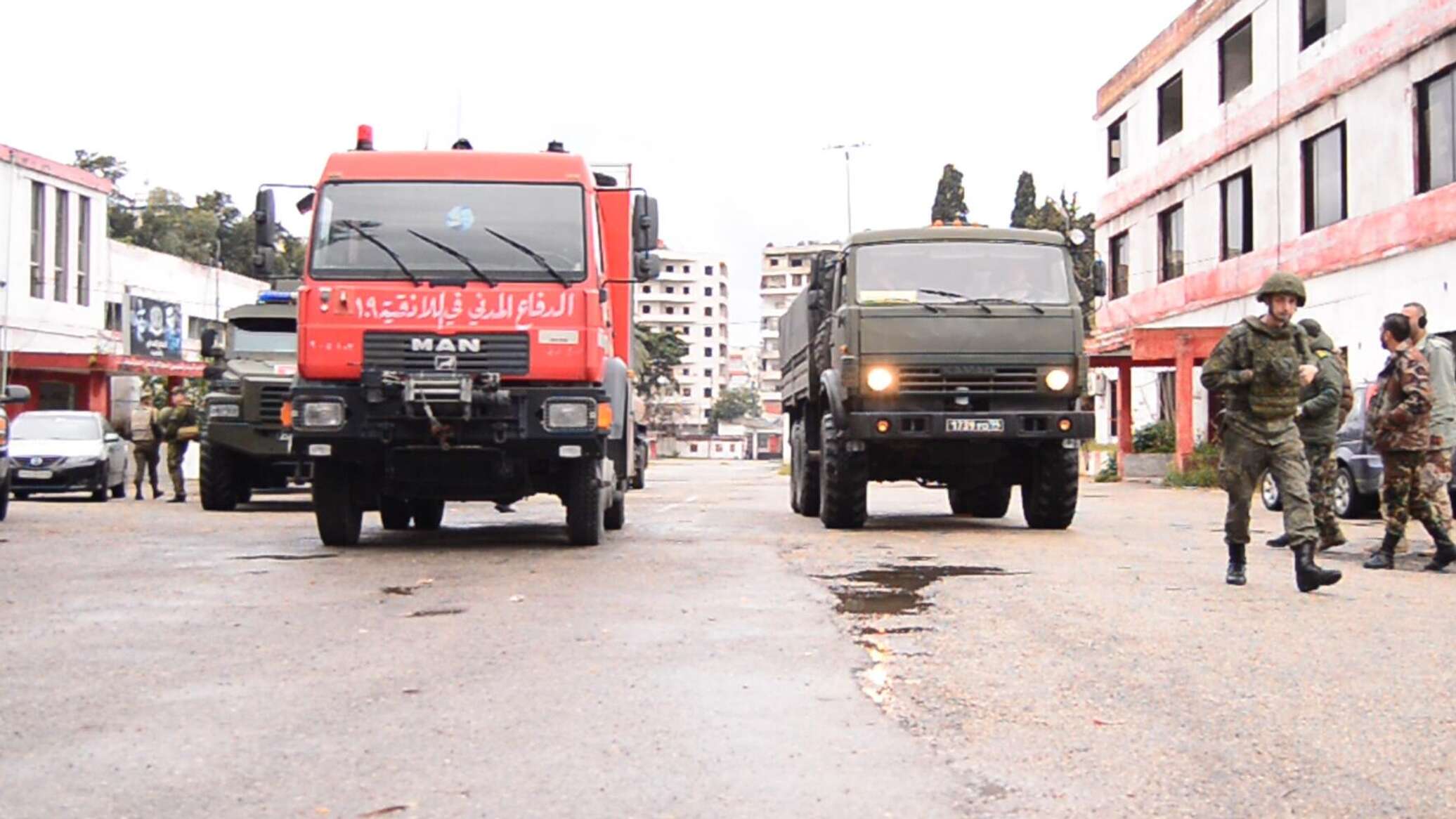 الدفاع المدني السوري يدخل إلى حي الشيخ مقصود في حلب بعد انتشار قوى الأمن الداخلي