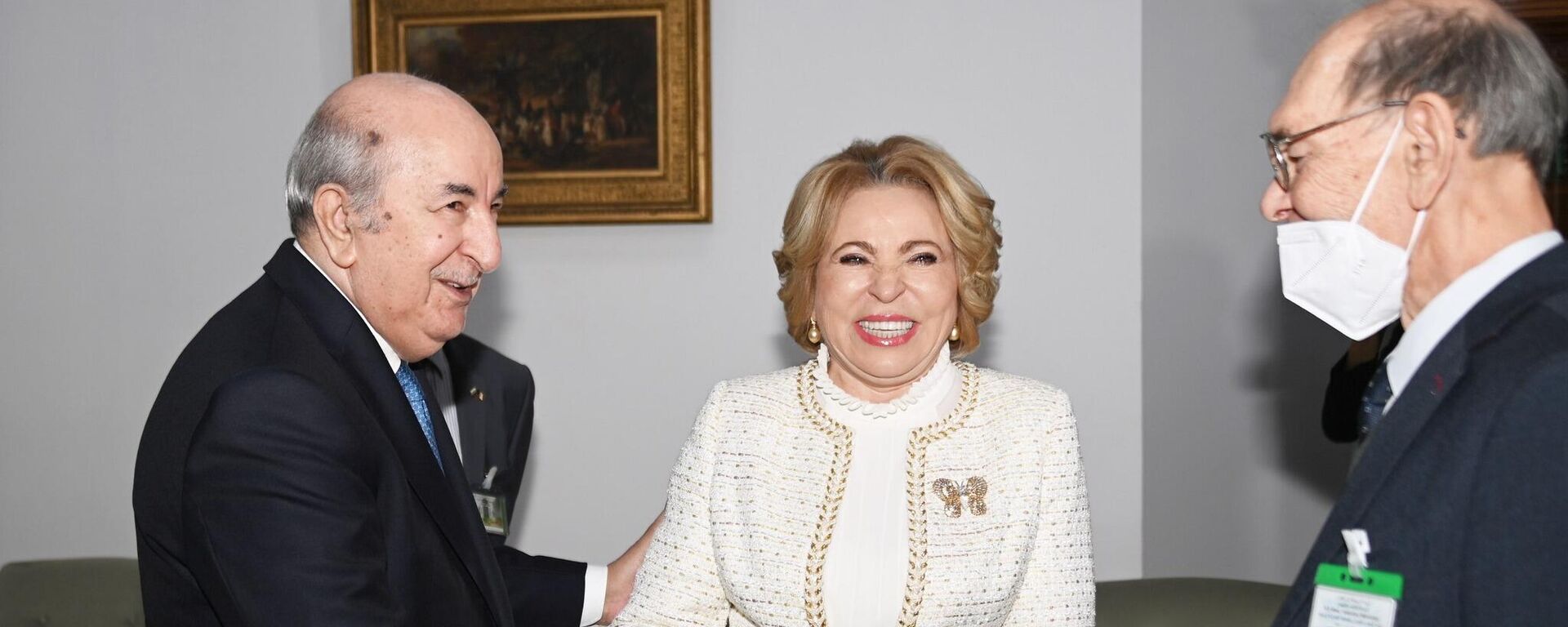 الرئيس الجزائري، عبد المجيد تبون, يستقبل رئيسة مجلس الفيدرالية الروسي، فالنتينا ماتفيينكو في العاصمة الجزائرية 16 مارس 2023. - سبوتنيك عربي, 1920, 16.03.2023