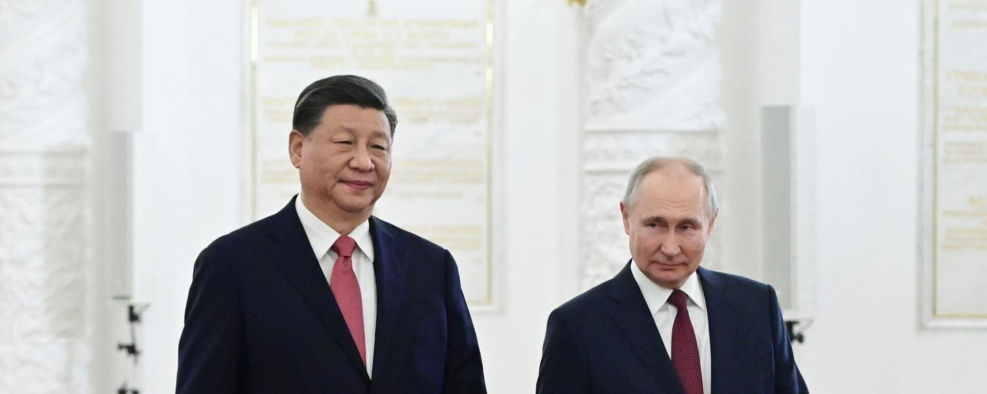 الرئيس الروسي فلاديمير بوتين يستقبل الرئيس الصيني شي جين بينغ، في قصر الكرملين  2 مارس 2023  - سبوتنيك عربي, 1920, 27.03.2023