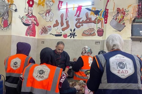 مطبخ زاد... مبادرة شبابية لإطعام الأسر الأكثر احتياجا في مصر مطبخ زاد... مبادرة شبابية لإطعام الأسر الأكثر احتياجا في مصر - سبوتنيك عربي