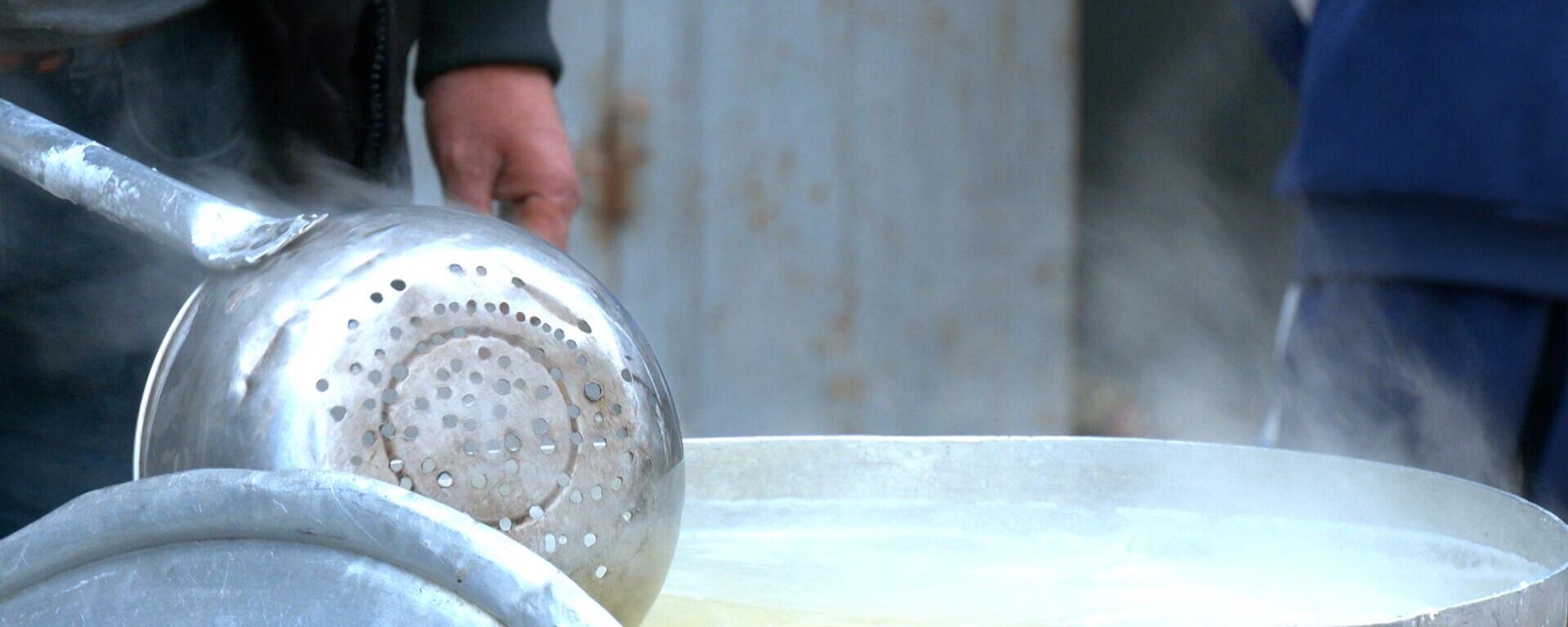 تكية المخيم المتنقلة... مبادرة خيرية لإطعام فقراء غزة خلال شهر رمضان  - سبوتنيك عربي, 1920, 30.03.2023